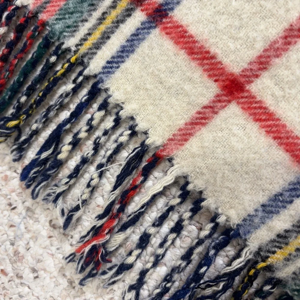 VTG Sibley Lindsay & Curr Wool Fringe Reversible Blanket Tartan Plaid England